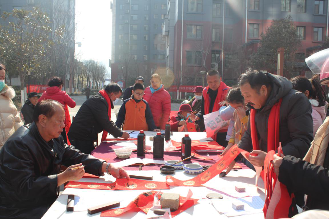 山東濟(jì)寧南陽湖農(nóng)場有限公司工會(huì)委員會(huì)舉辦 ——“迎新春  送春聯(lián)”活動(dòng)